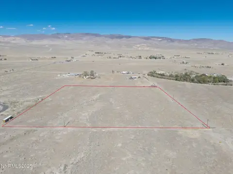 Expansive Land in Silver Springs