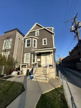 Chicago Multifamily Property For Sale