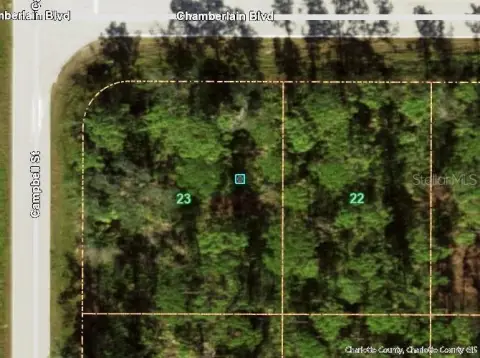 Oversized Corner Lot in Port Charlotte