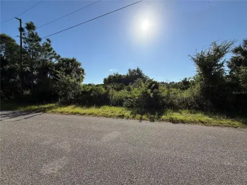Residential Land in North Port