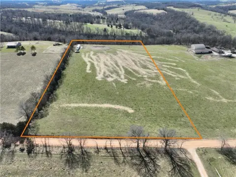 Huntsville Acreage with Tiny Home