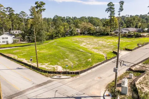 Prime Lot on Walton Way