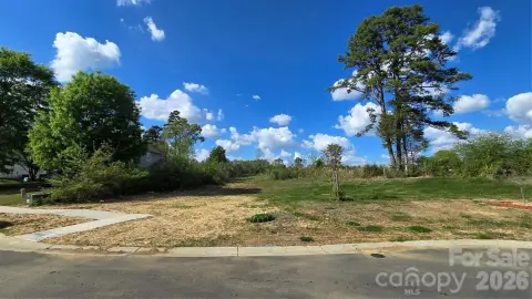 Buildable Lot in University Area