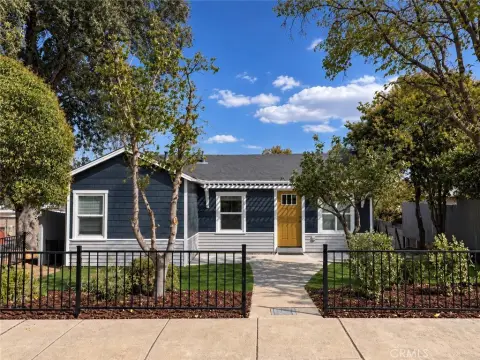 4-Unit Quadplex with Solar