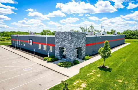 Oxford Commercial Building on Acreage