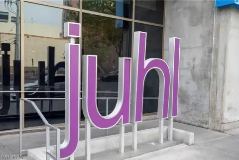 Upgraded Downtown Las Vegas Residence