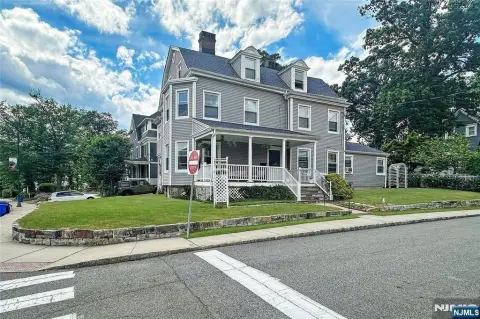 Victorian Quadplex with Updated Interiors