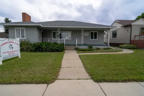 Office Building with Garage