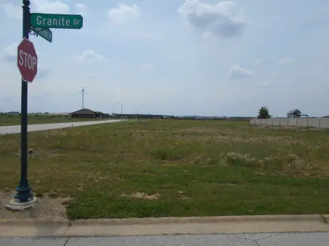 Corner Lot in Rock Creek