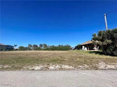 Cape Coral Waterfront Land Parcel