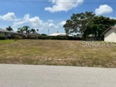 Residential Lot in Cape Coral