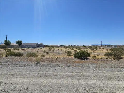 Residential Lot in Established Neighborhood