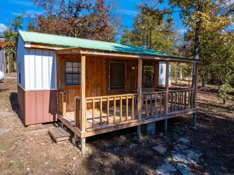 Ozark Hunting and Recreation Retreat