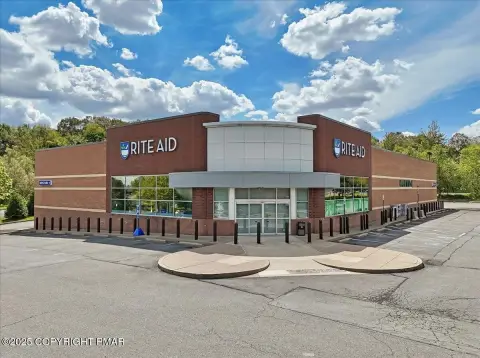 High-Traffic Retail Space in Pocono