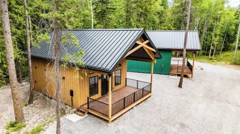 Duplex Cabins with Covered Deck