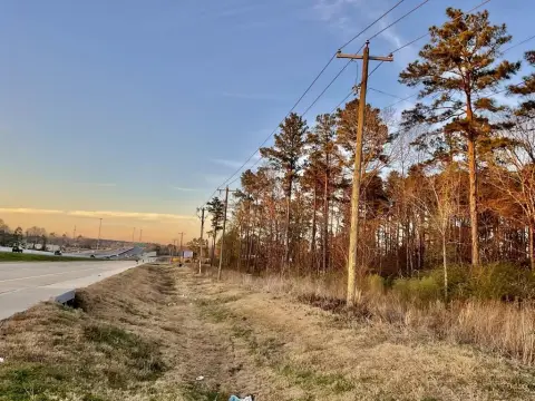 Commercial Tract with Tenant Homes
