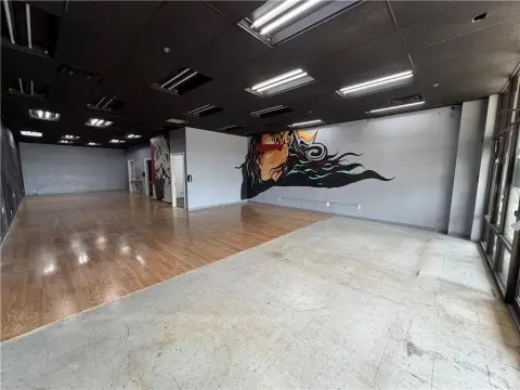 Springdale Retail/Office/Restaurant Space