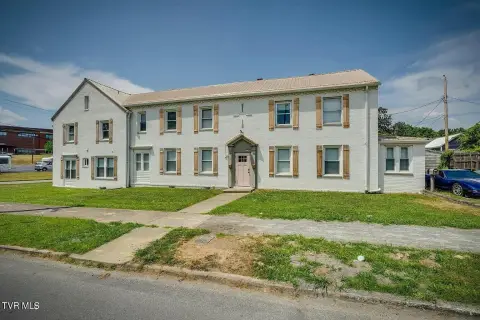 Seven-Unit Multifamily Property