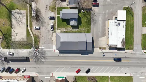 Howe Mixed-Use Commercial Building