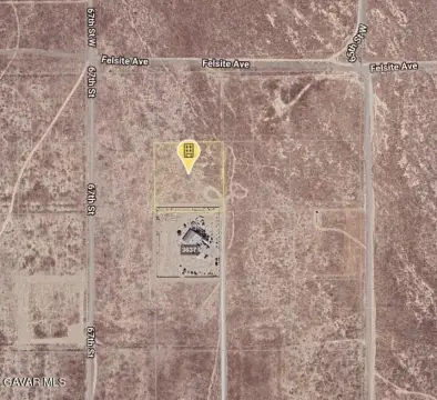 Rosamond Land: Buildable 2.5 Acres