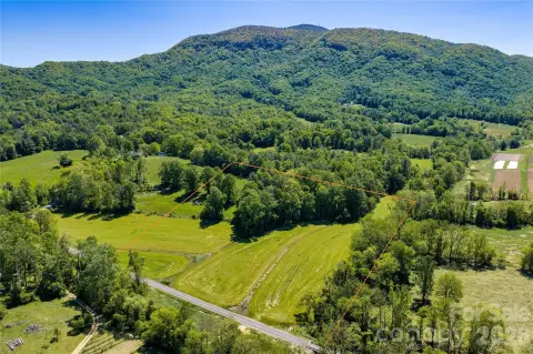 Estate Land with Creek Frontage