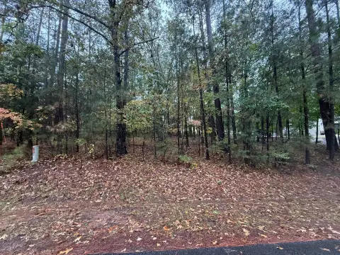 Golf Course Lot in McCormick