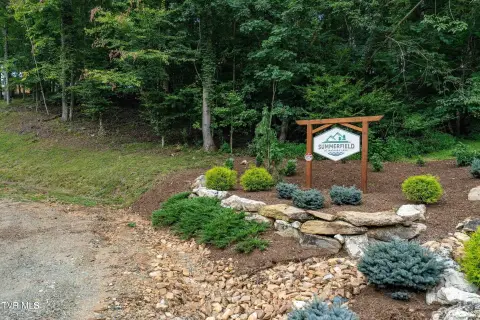 Mountaintop Residential Homesite