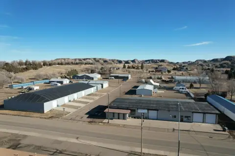 Multi-Building Flex Space Property
