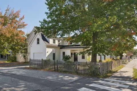 Two-Unit Property in Yarmouth, ME