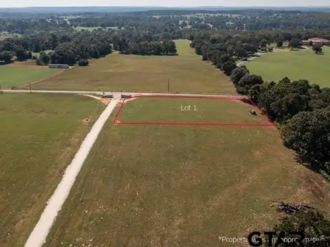 Residential Land in Windy Lane