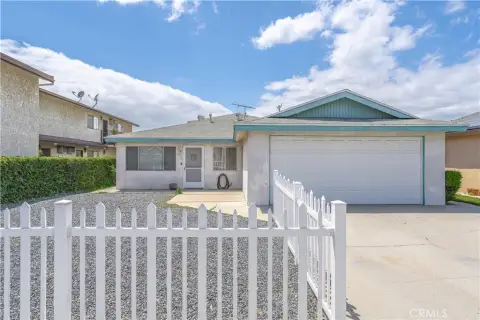 Los Alamitos Triplex with Garages