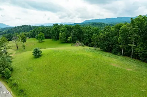 Rolling Pasture Tract