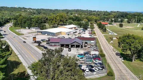 Herculaneum Commercial Property on Highway