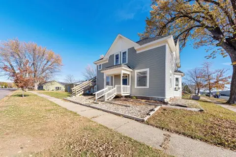 Duplex with Heated Insulated Garage