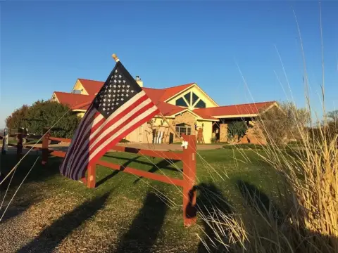 Land in Kings Point Cove