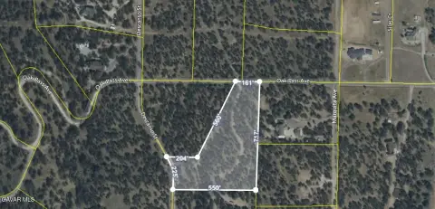 Oak-Studded Residential Land Parcel