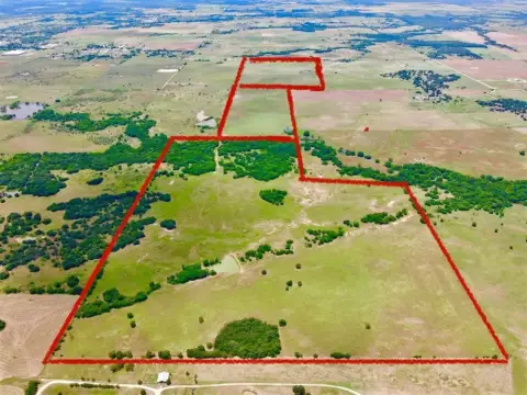 Nocona Ranch with Development Potential