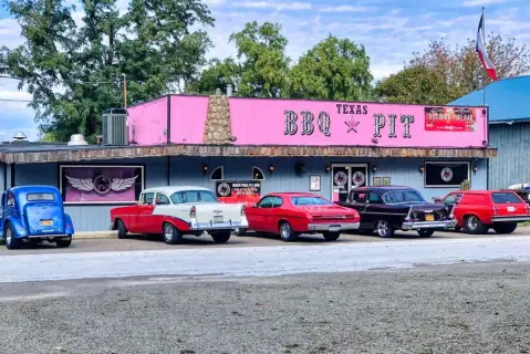 Waterfront Restaurant in Barcelona Harbor