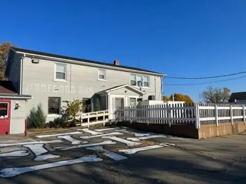 Remodeled Restaurant, Bar and Apartment