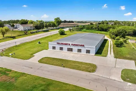 Standalone Flex Building with Showroom