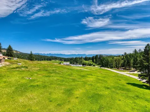 Covenant-Free Residential Land