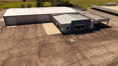 Highway-Frontage Flex Property