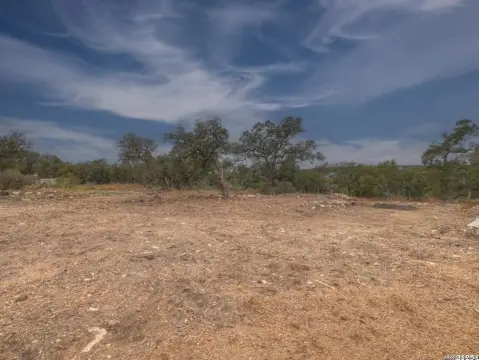 Acreage Homesite in Vintage Oaks