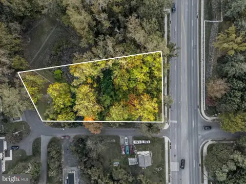 Annapolis Corner Lot Opportunity