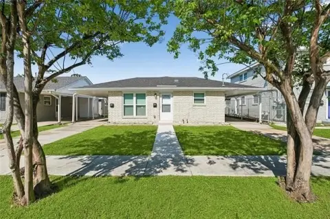 Renovated Duplex Near City Park