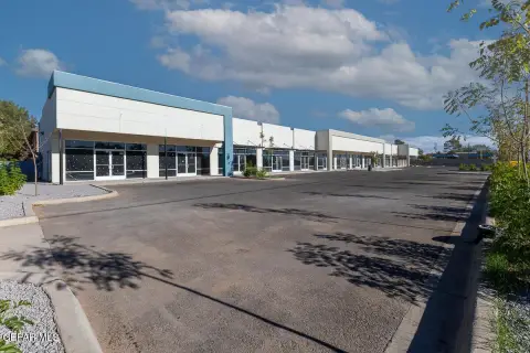 New Retail Space in El Paso