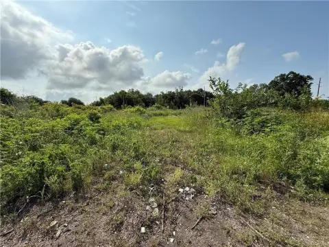 Commercial Land