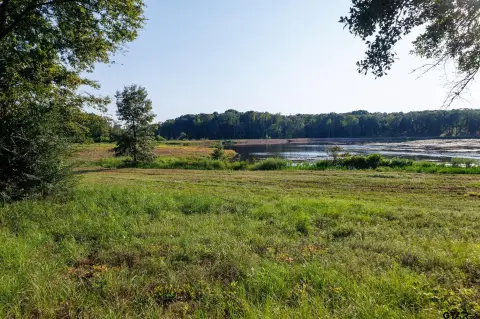 Land for Sale in Lindale