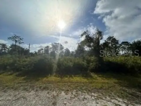 Acre Land Parcel in Polk