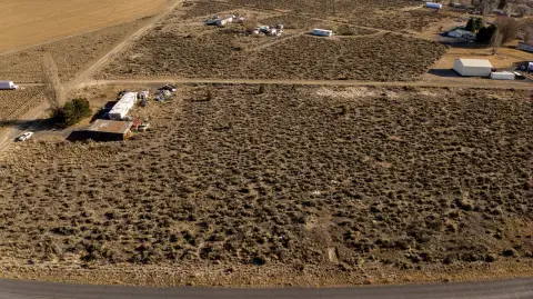 Christmas Valley Land Near Amenities